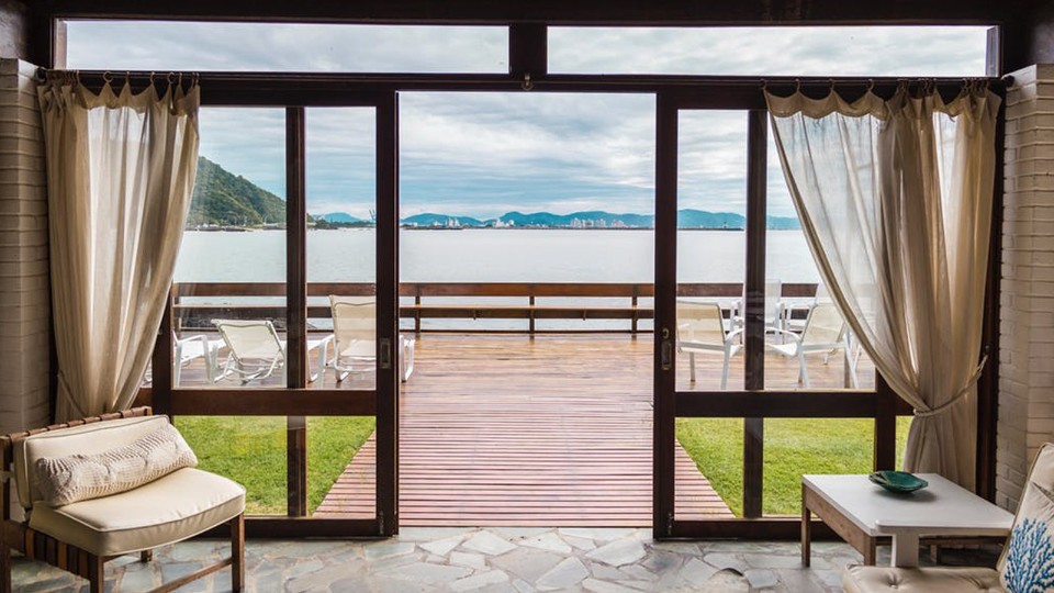 工程門(mén)窗安裝中會(huì)出現(xiàn)的問(wèn)題都有哪些？-樓上樓高端門(mén)窗