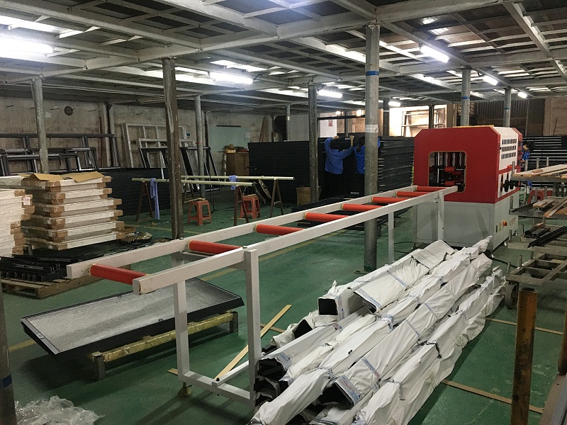 老公非要購買這家門窗廠的鋁合金門窗，看到實物我閉嘴了！