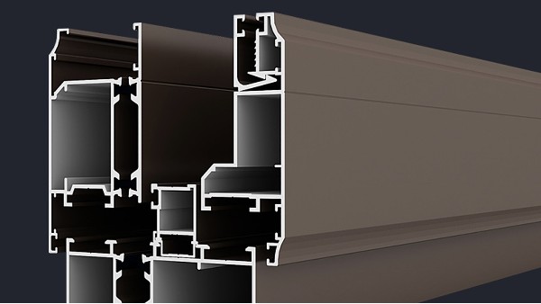 工程門窗中，斷橋鋁合金門窗的“斷橋”是指什么？