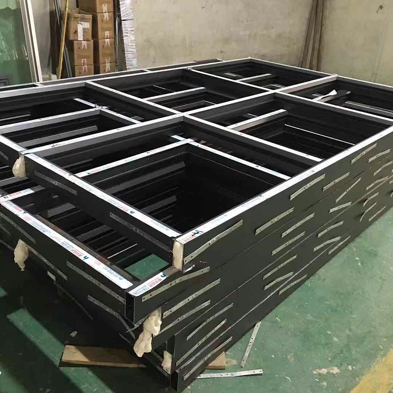 嚴(yán)嚴(yán)冬日里選擇保暖的鋁木復(fù)合門窗有多重要？