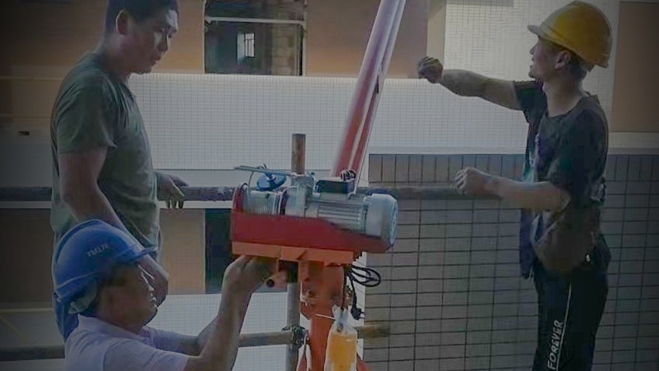 工程門窗幕墻滲水怎么處理？來看看樓上樓門窗的小技巧