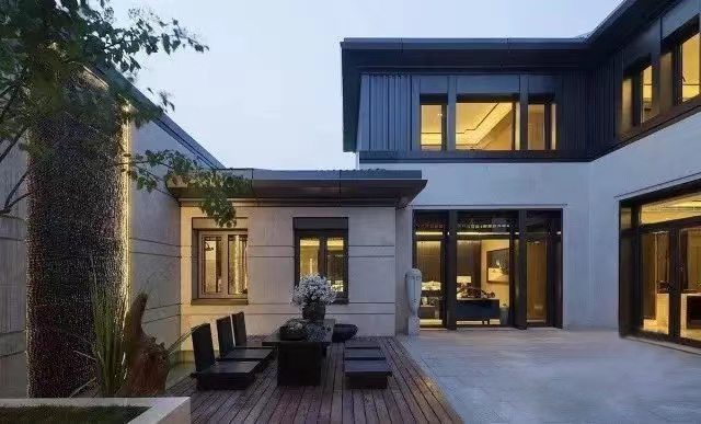 真正懂門窗的人，家里都在用這種鋁合金門窗！