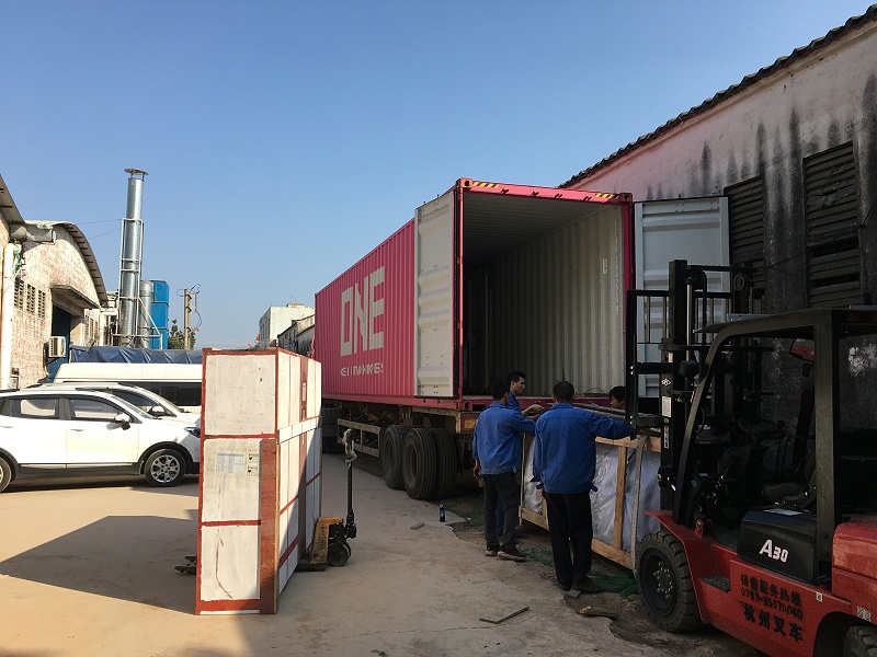 私家別墅豪宅定制的高端鋁合金門窗即將被送出國！