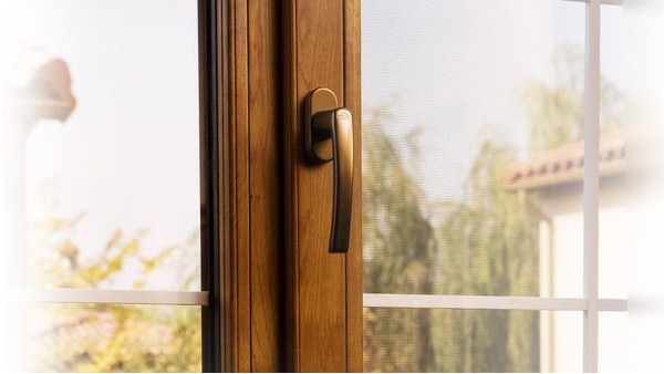 【樓上樓門(mén)窗】新加坡酒店門(mén)窗工程專業(yè)供應(yīng)廠家裝柜啦！