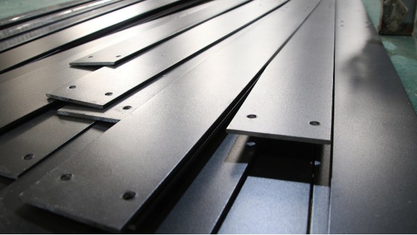 酒店裝飾門窗工程應(yīng)該選用什么品牌的門窗幕墻供應(yīng)商？