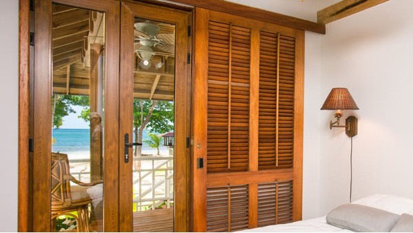 鋁合金門窗多少錢一平米？樓上樓門窗告訴你別再被忽悠！